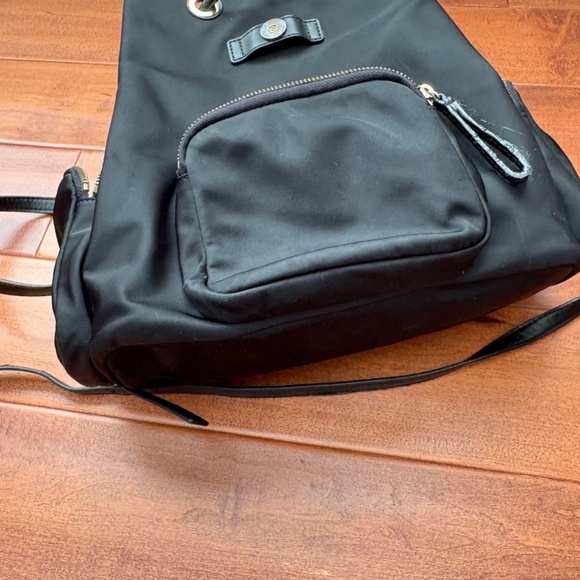 Micheal MK Abbey L Cargo Nylon Backpack Black‎ FLAWED main image 9